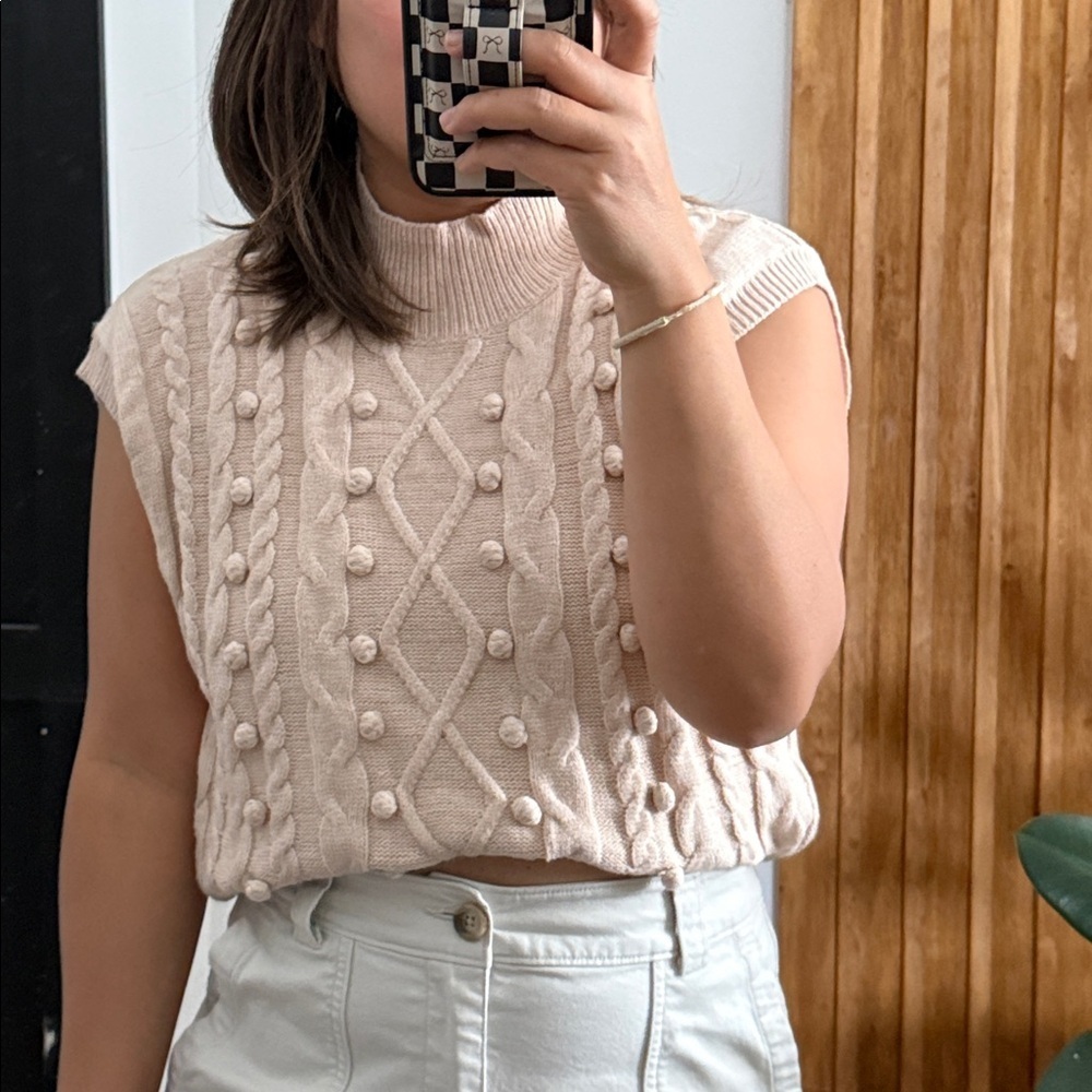 Debut Texture Pom pom Cable KnitSweater Vest. Size L